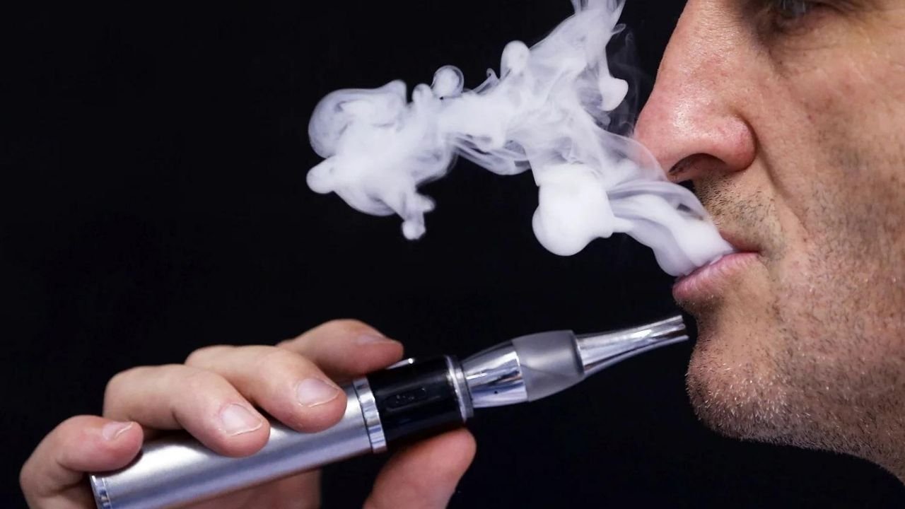 Can I Vape With Bronchitis: A Comparative Guide